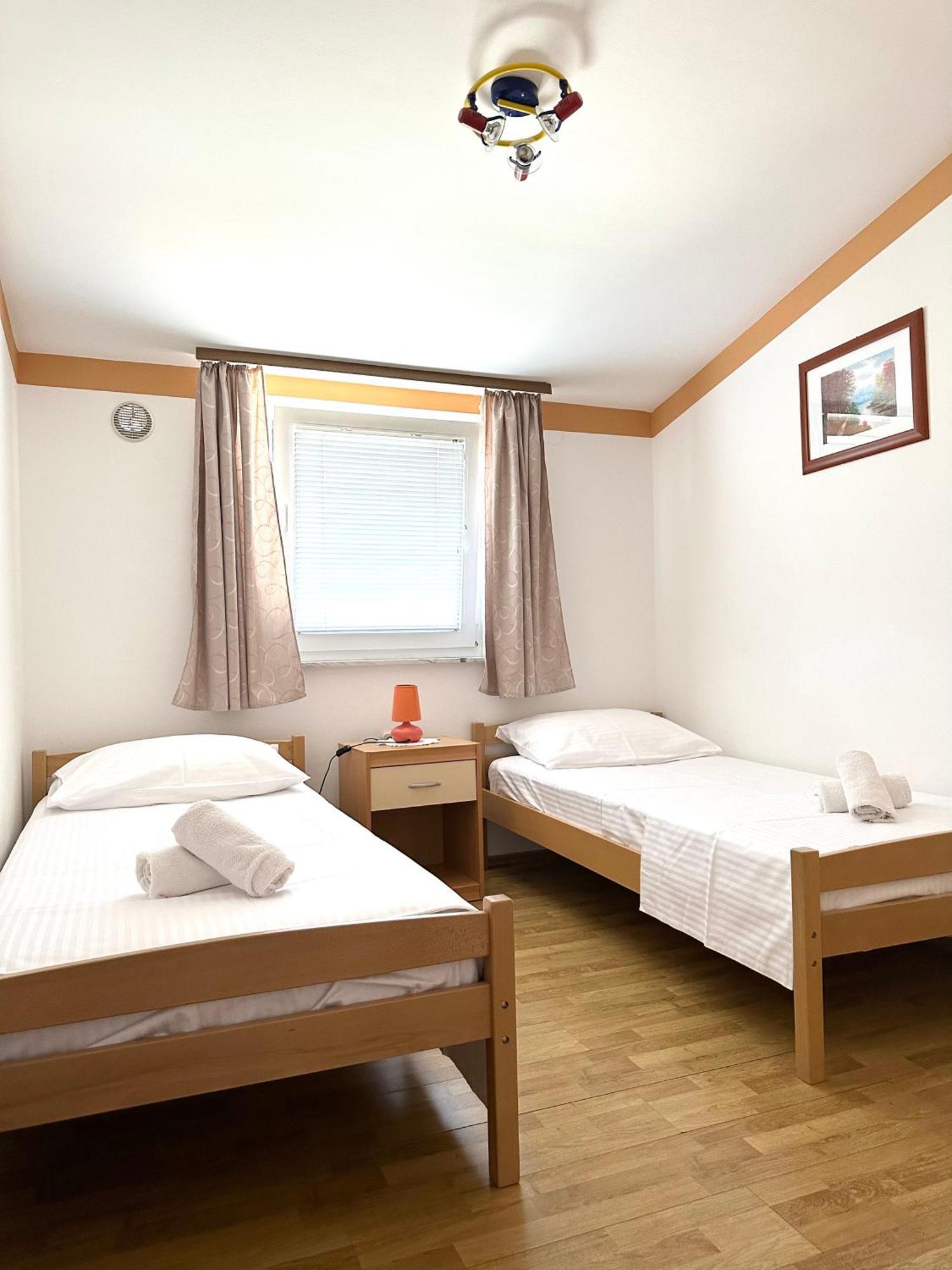Apartmani Bermanec Вир Екстер'єр фото